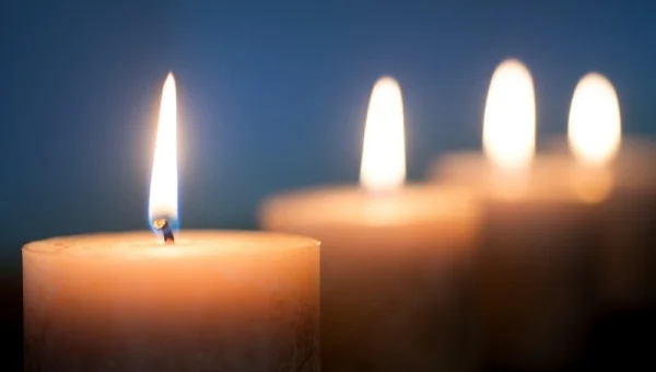 candle-4719019_1920_thumbnail England blog